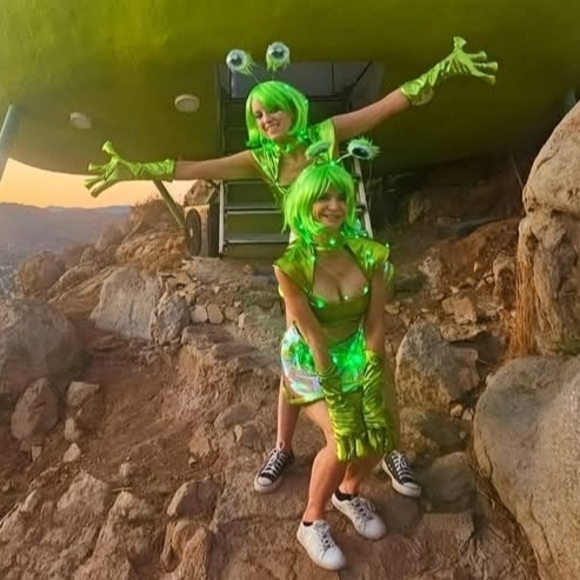 Leg Avenue Shiny Green Alien Costume Set - Picture 2 of 5